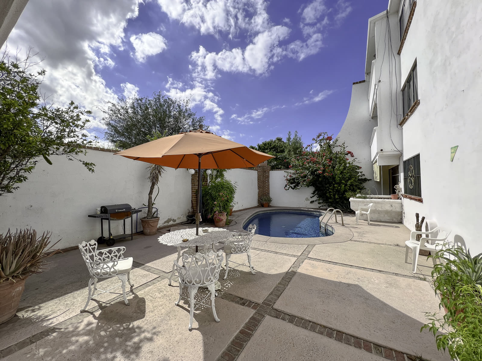 Casa Blanca — 3