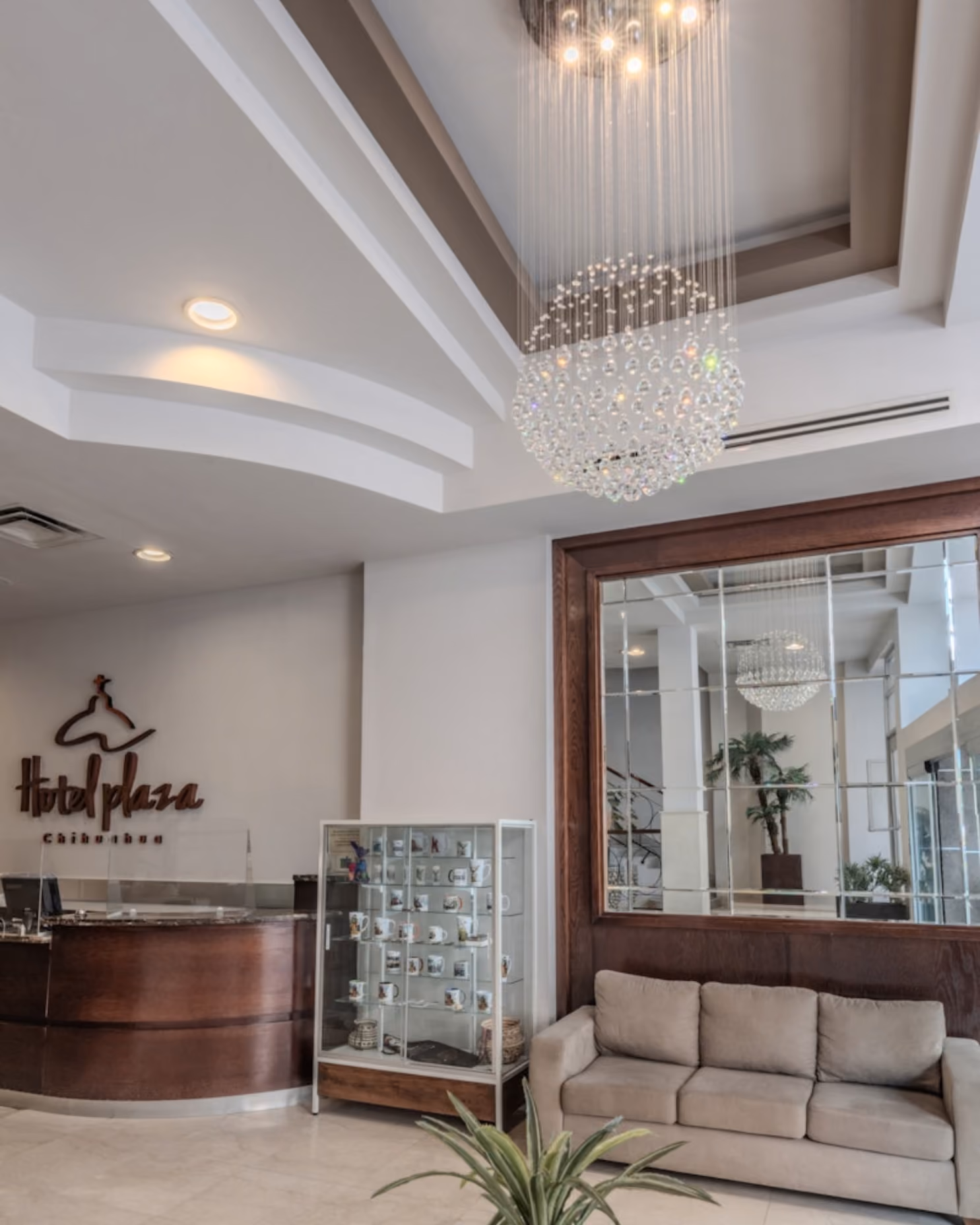 Hotel Plaza Chihuahua — 3